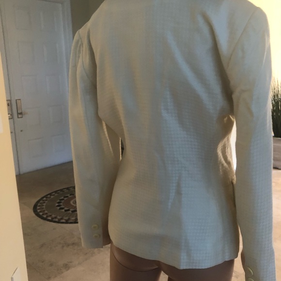 Lindsey Blake Petite Blazer - Cream Colored - Picture 4 of 9